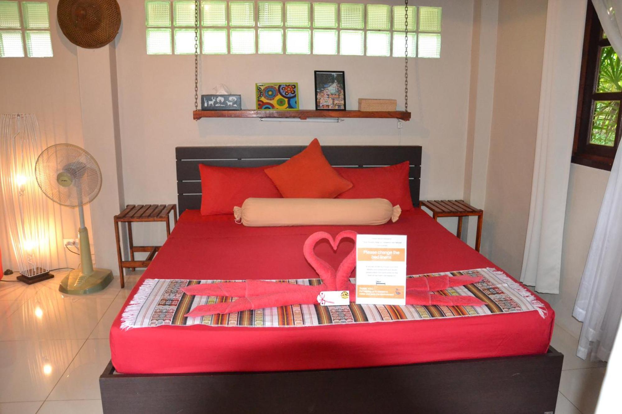 Red Moon Hideaway Hotell Koh Chang Exteriör bild