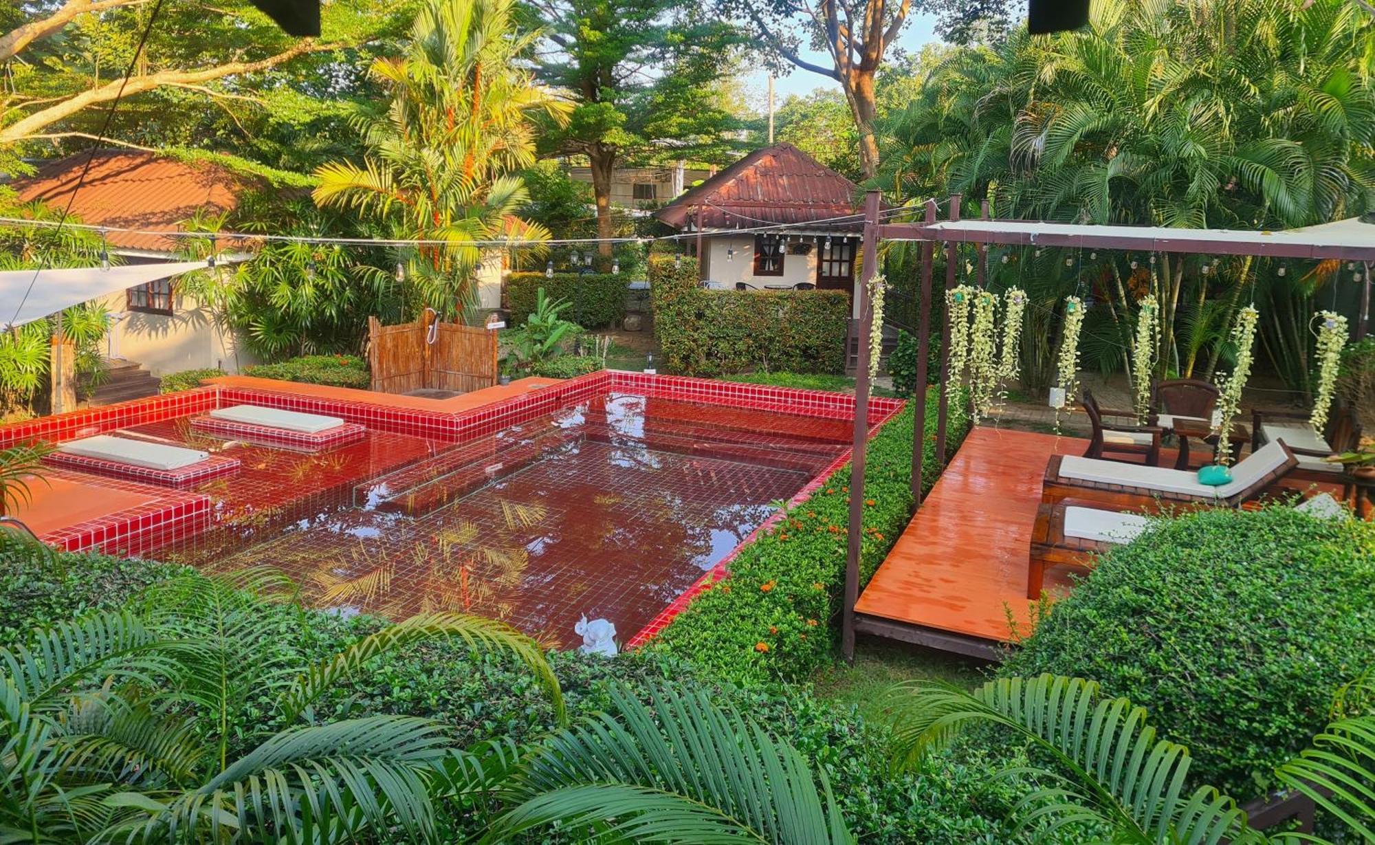 Red Moon Hideaway Hotell Koh Chang Exteriör bild