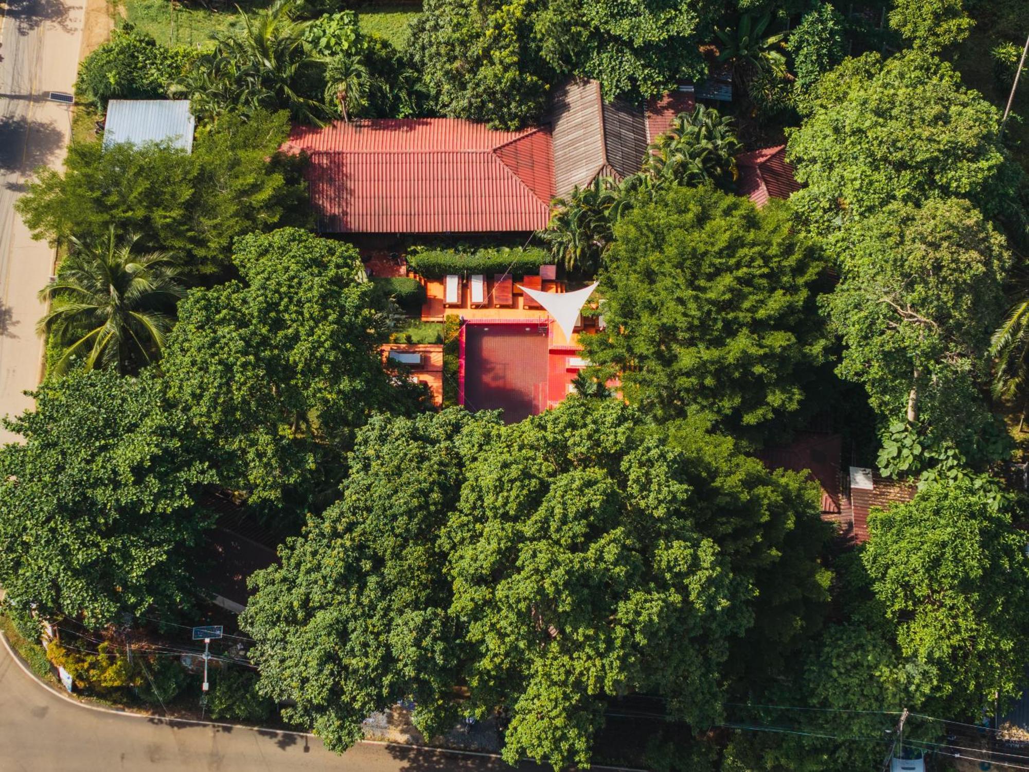 Red Moon Hideaway Hotell Koh Chang Exteriör bild